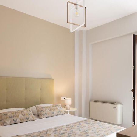 Mela Luxury Apartments Maroulás Exterior photo
