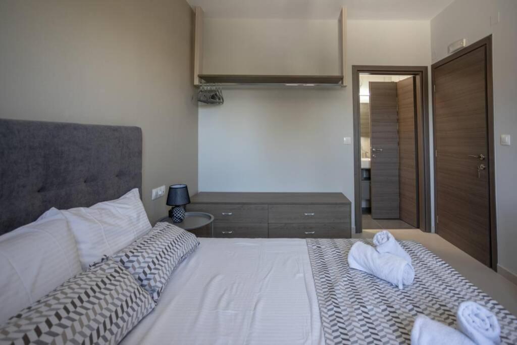 Mela Luxury Apartments Maroulás Exterior photo