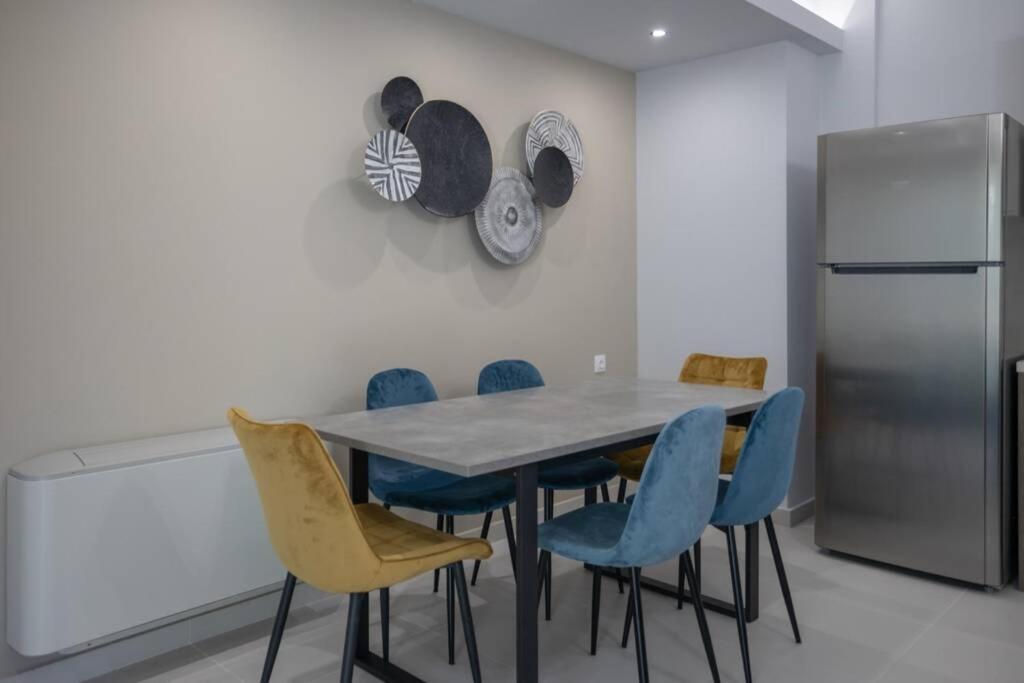 Mela Luxury Apartments Maroulás Exterior photo