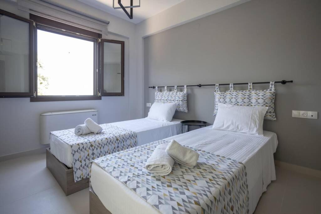 Mela Luxury Apartments Maroulás Exterior photo