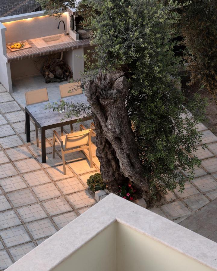 Mela Luxury Apartments Maroulás Exterior photo